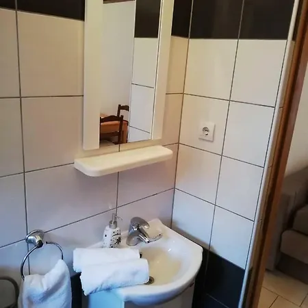 Snjezana Apartment *