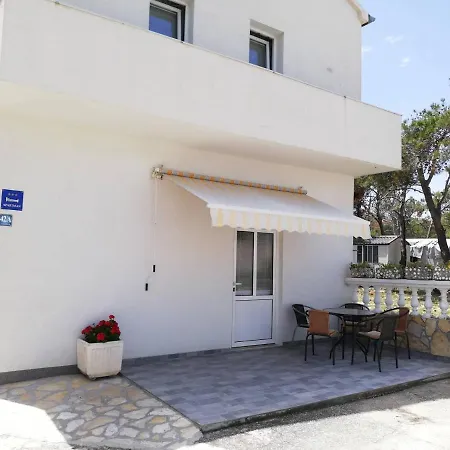Apartment Snjezana